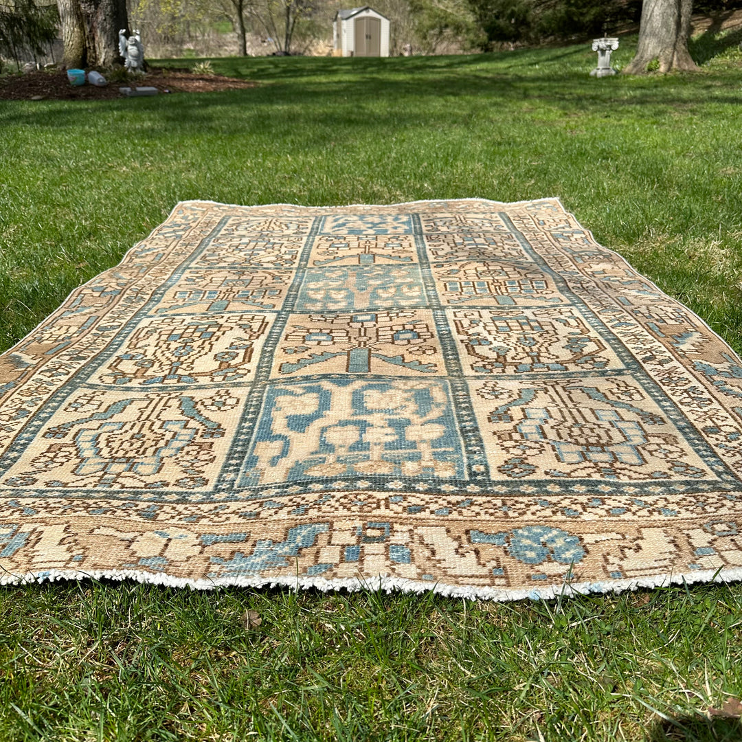 Antique Persian Bakhtiari