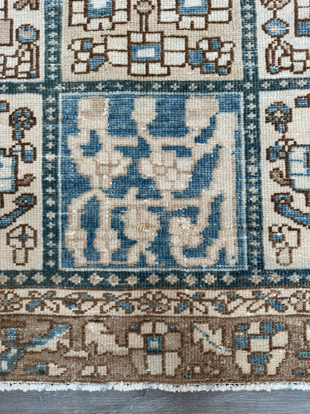 Antique Persian Bakhtiari