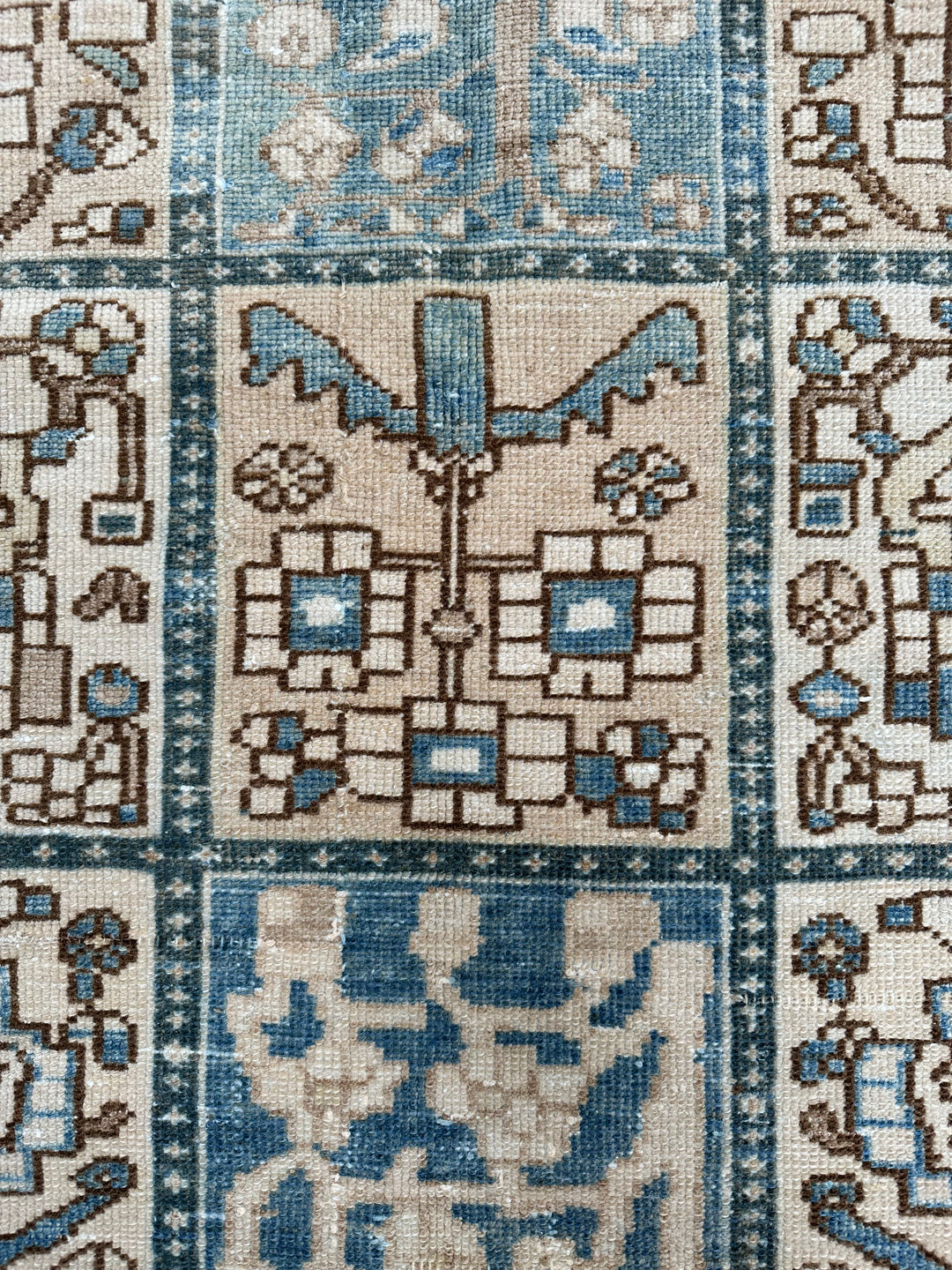 Antique Persian Bakhtiari