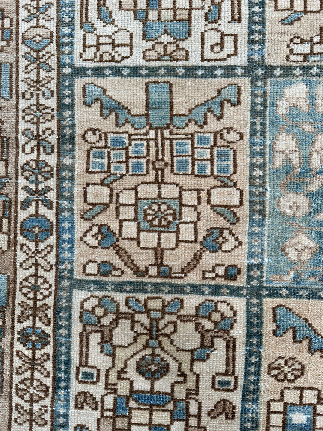 Antique Persian Bakhtiari