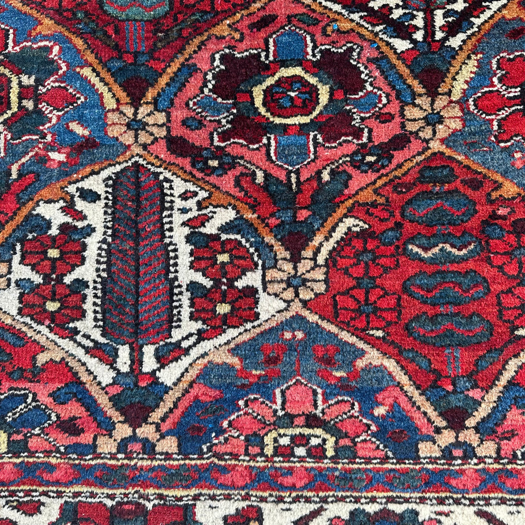 Antique Persian Bakhtiari