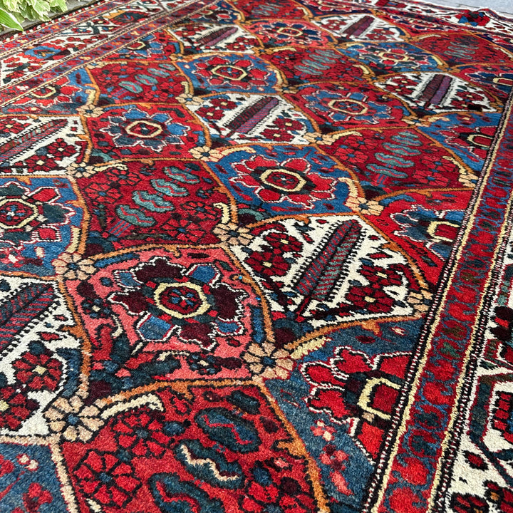 Antique Persian Bakhtiari