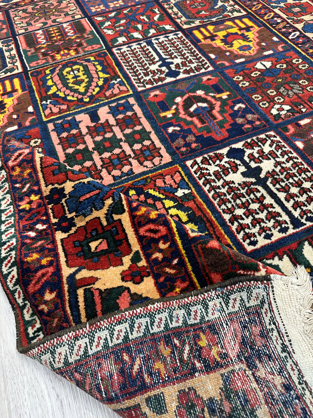 Antique Persian Bakhtiari