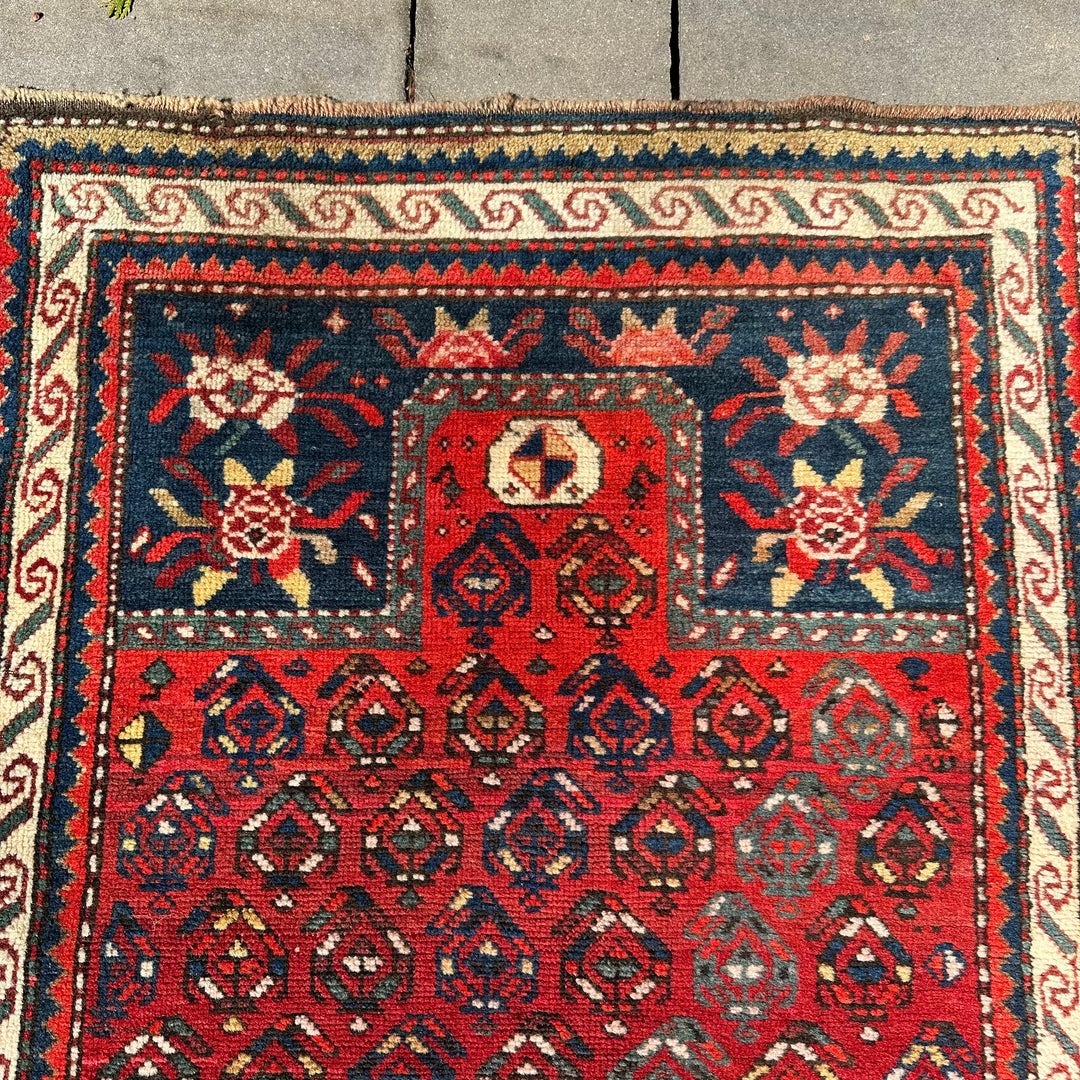 Antique Caucasian Daghistan Prayer Rug