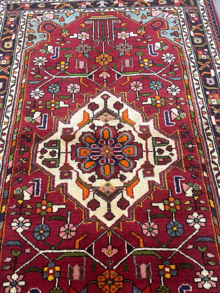 Vintage Persian Tuisarkan