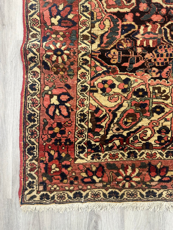 Antique Persian Bakhtiari