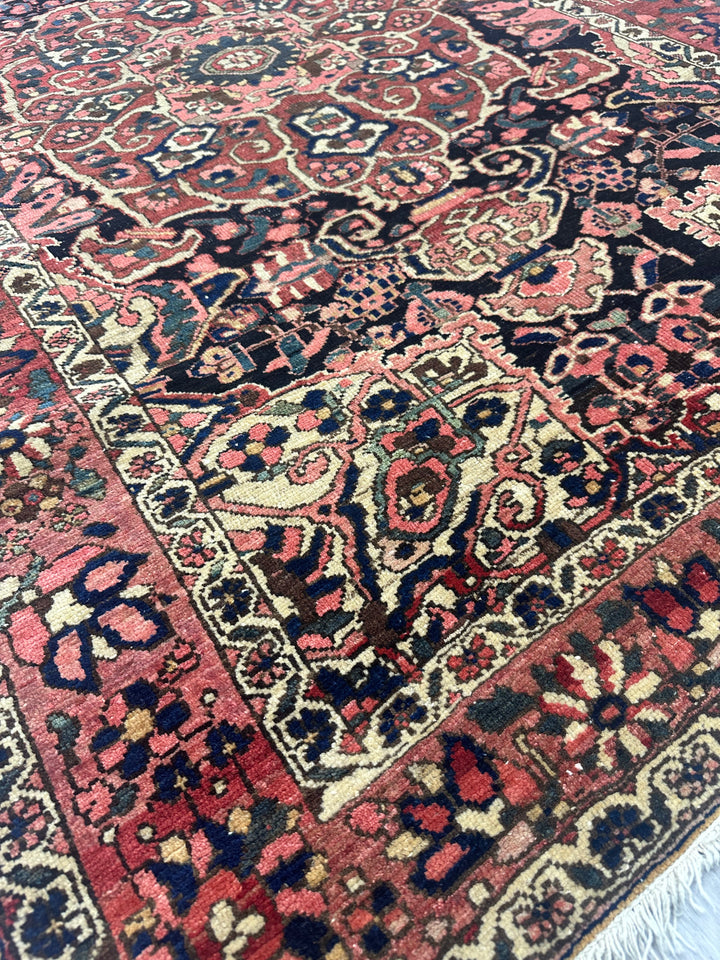 Antique Persian Bakhtiari