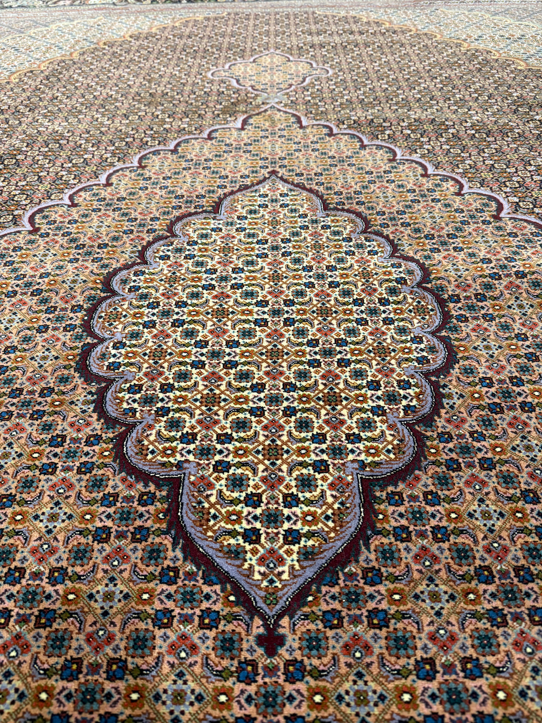 Semi Antique Mahi Tabriz