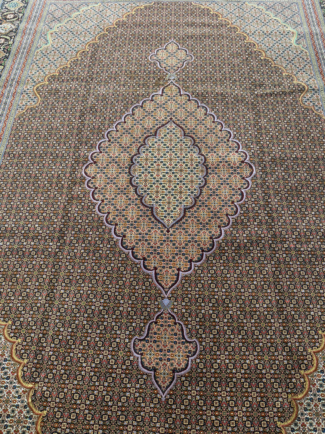 Semi Antique Mahi Tabriz