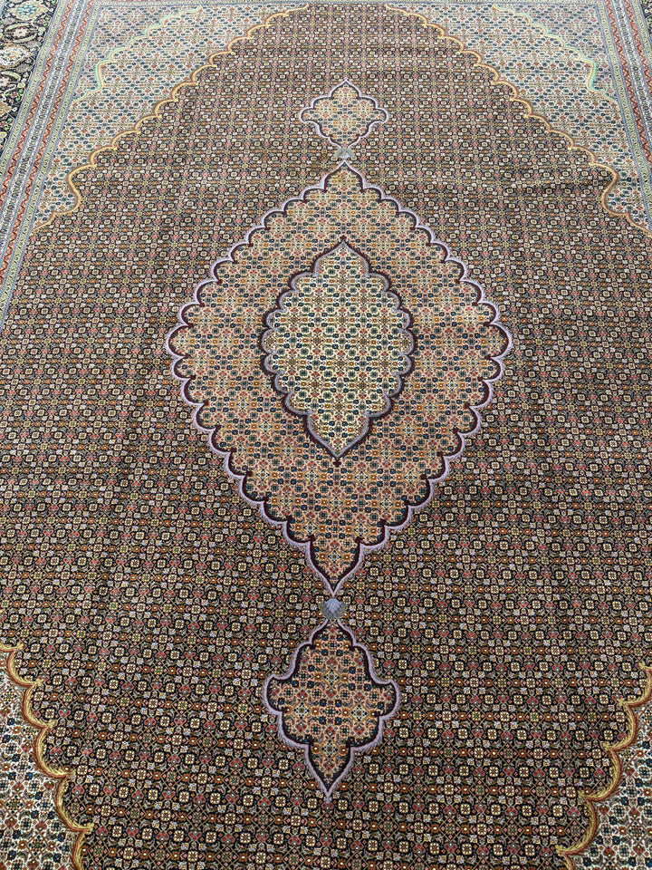 Semi Antique Mahi Tabriz