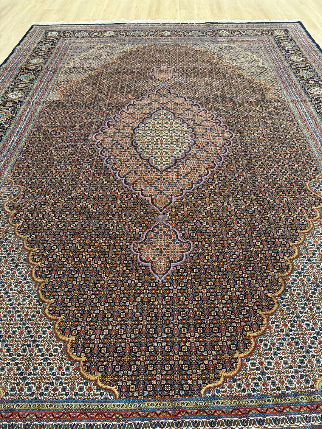 Semi Antique Mahi Tabriz