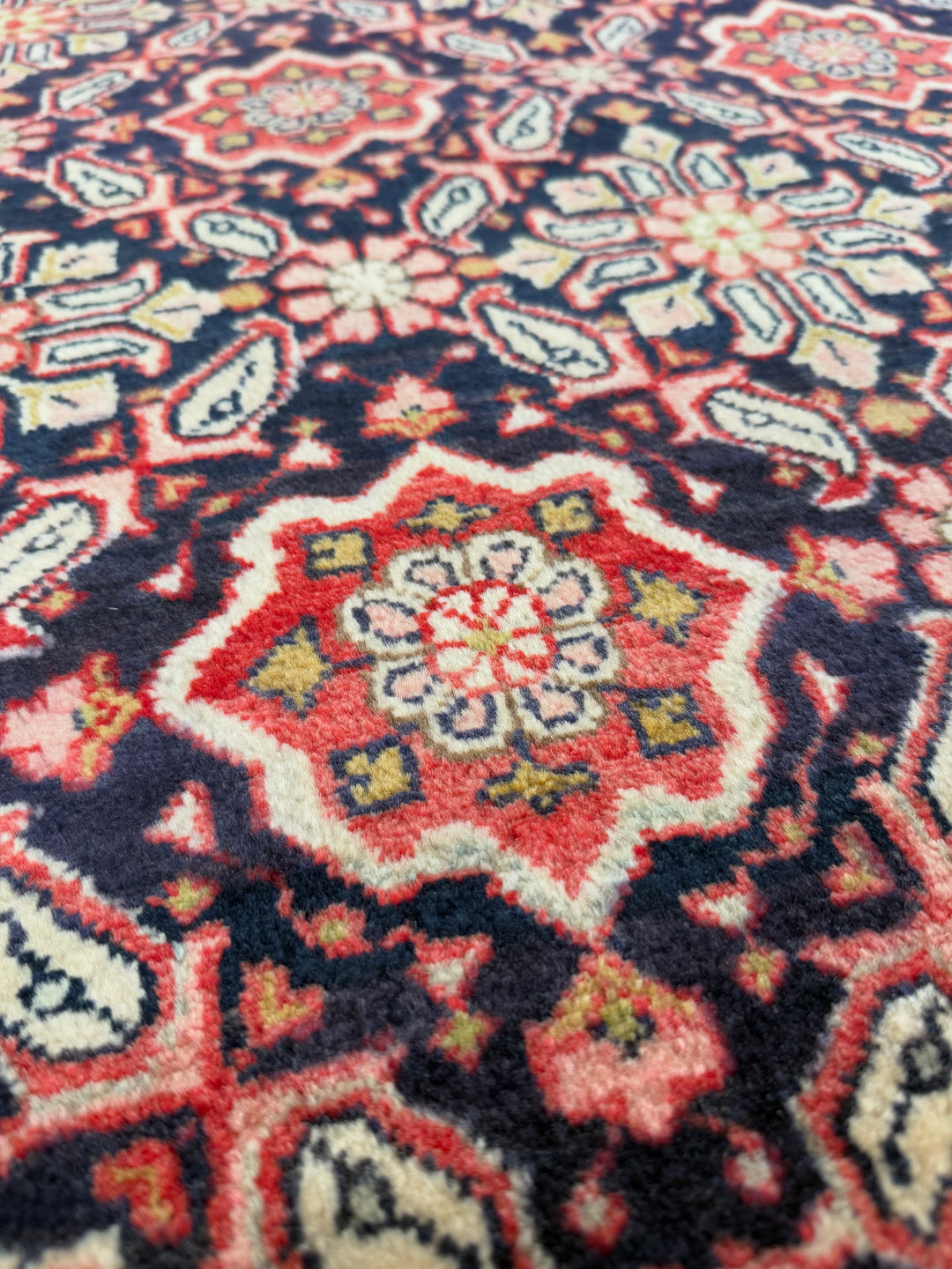 Persian Sarouk