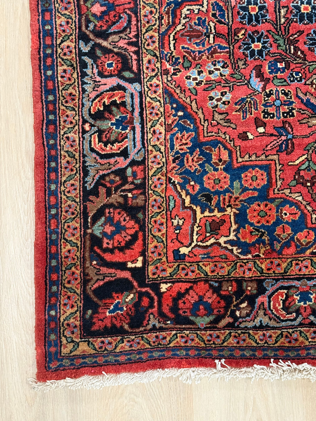 Antique Persian Sarouk