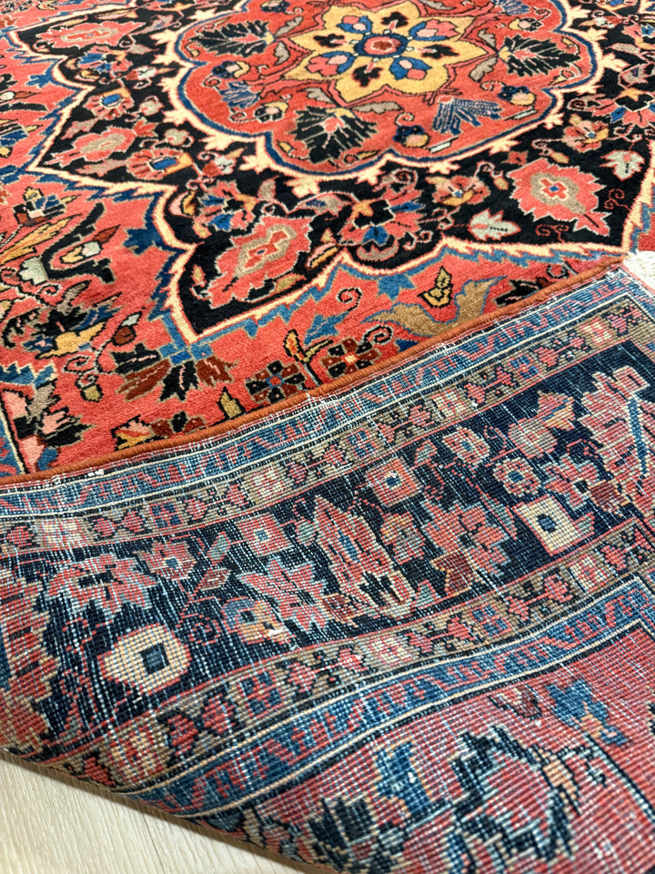Antique Persian Sarouk