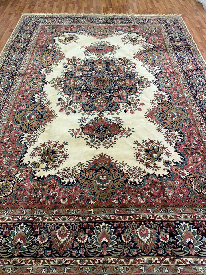 Vintage Turkish Hereke