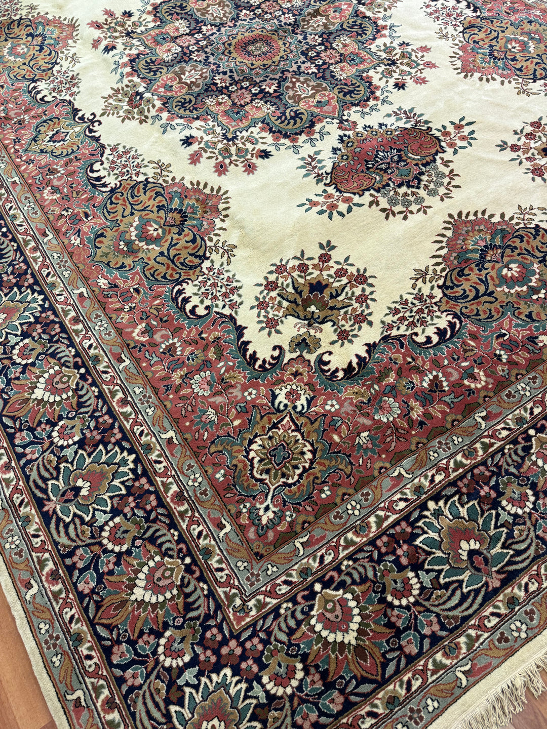 Vintage Turkish Hereke