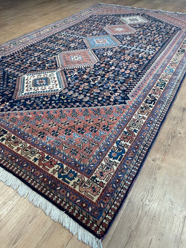 Persian Yallameh