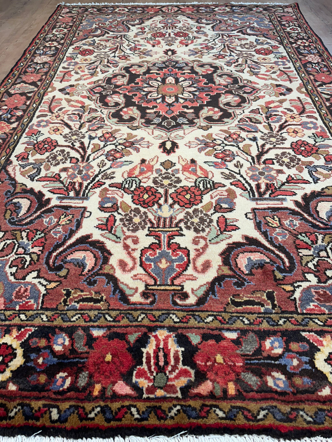Persian Borchalu