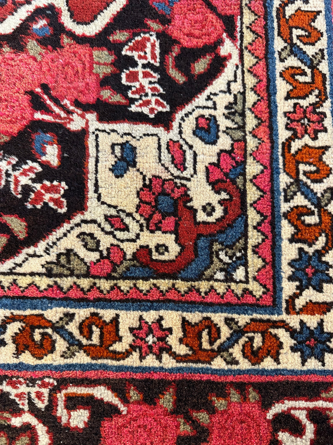 Antique Persian Bidjar